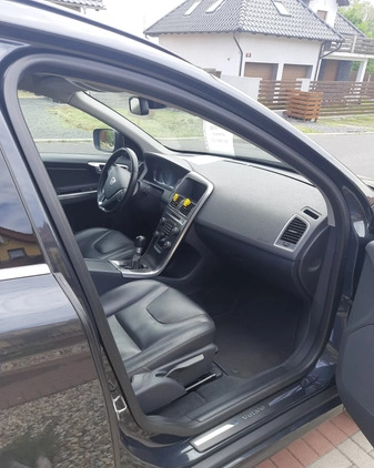 Volvo XC 60 cena 57800 przebieg: 222000, rok produkcji 2014 z Lubań małe 254